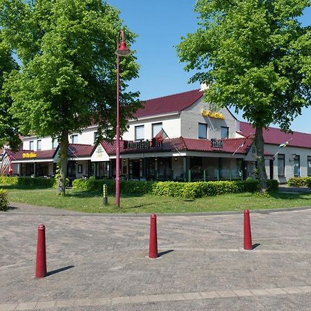 ホテル De Drie Linden Luyksgestel エクステリア 写真